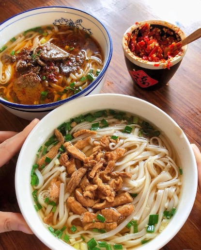Changsha 长沙 rice noodles (长沙米粉)