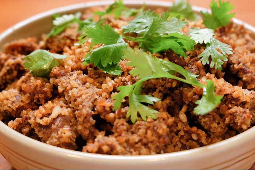 Steamed pork with rice flour (粉蒸肉)